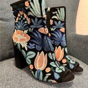 Floral Embroidered Black Ankle Boots
